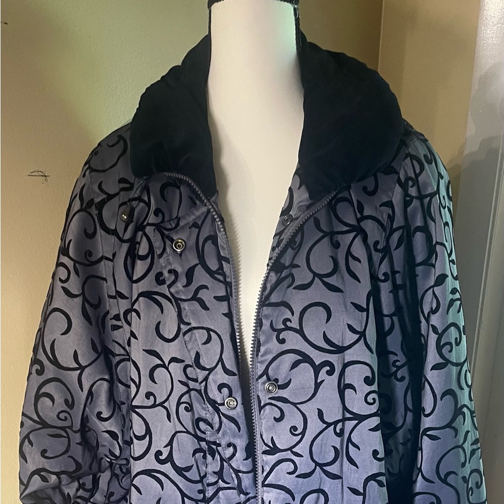Women’s Vintage London Fog Gray Jacket Black Trim & Lining Size. Med Pre-Owned